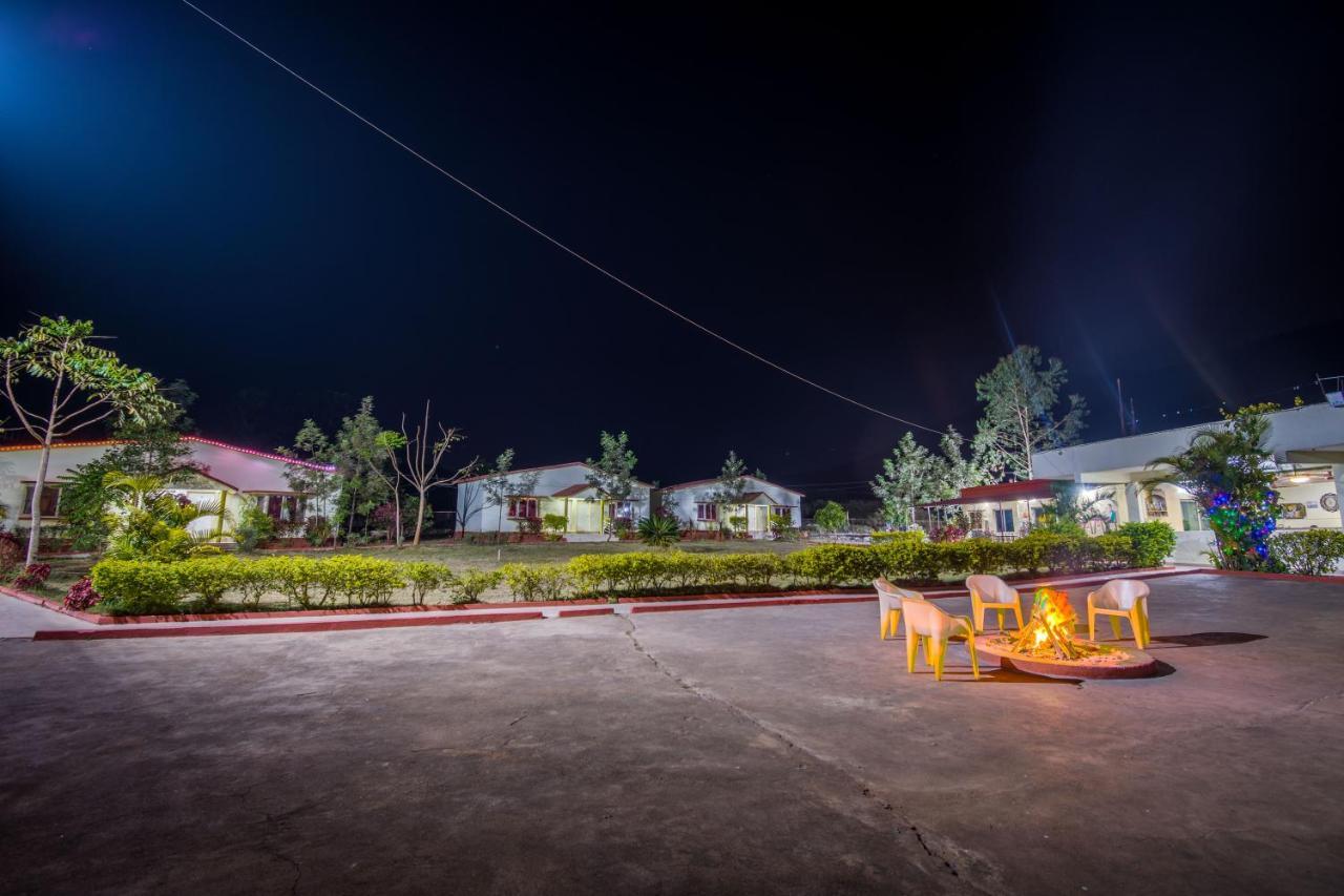 At Home Prakruthi Resorts Araku Luaran gambar